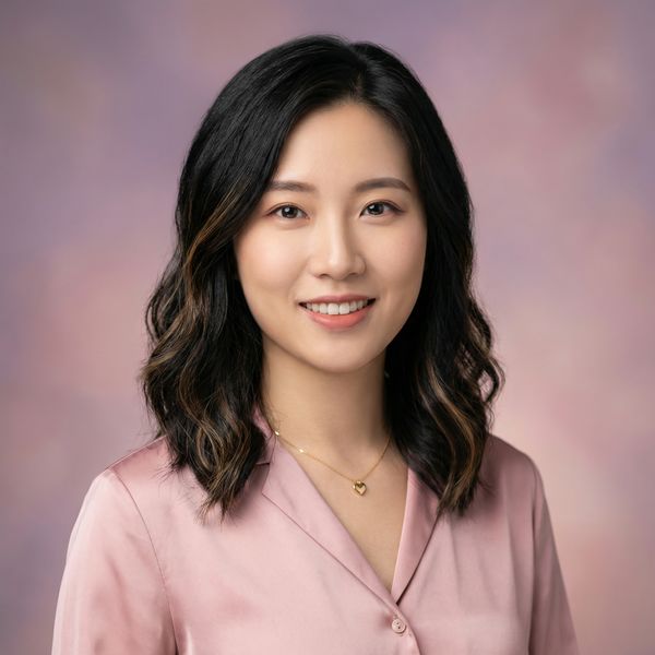 媚黑社区运营总监周暖暖